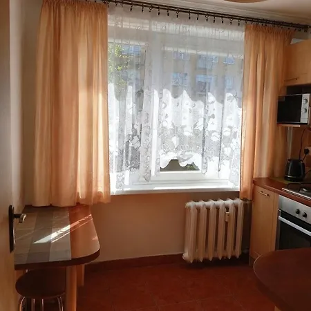 Komfortowy Na Wylacznosc 2 Sypialnie Blisko Centrum 고를리체